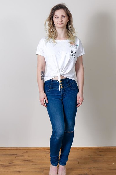 Евгения, 24 года, 2 размер груди